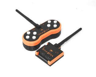 Smart-Elex Wireless Remote Control with NRF Transceiver and motor driver (2)